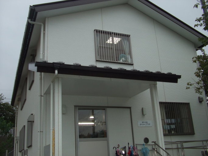 新作小学校わくわくプラザ 写真