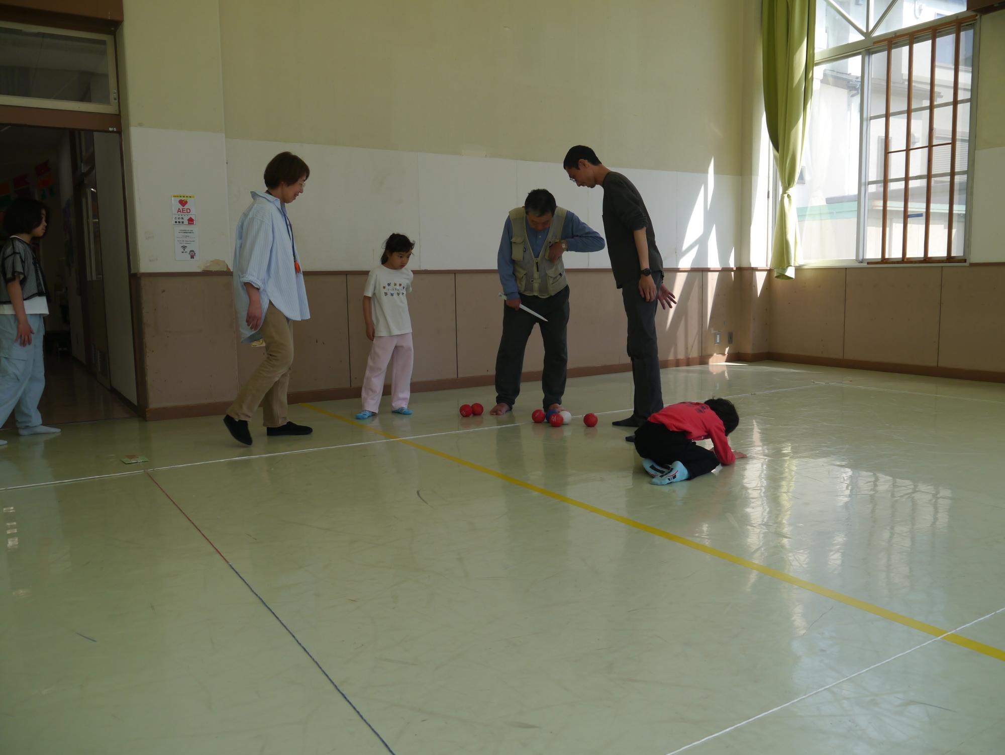 得点を数える先生と参加者