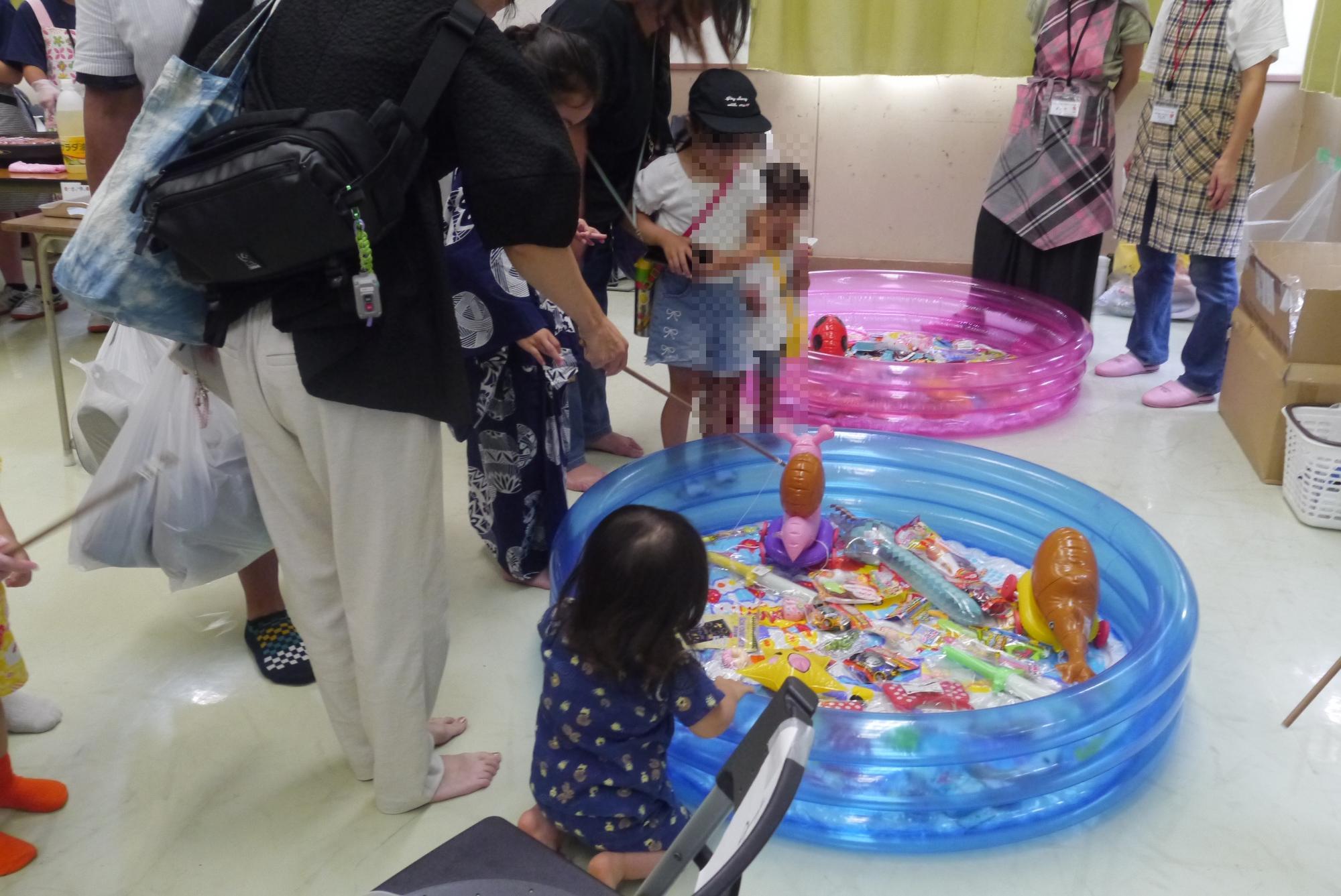 おもちゃ釣りブースの様子