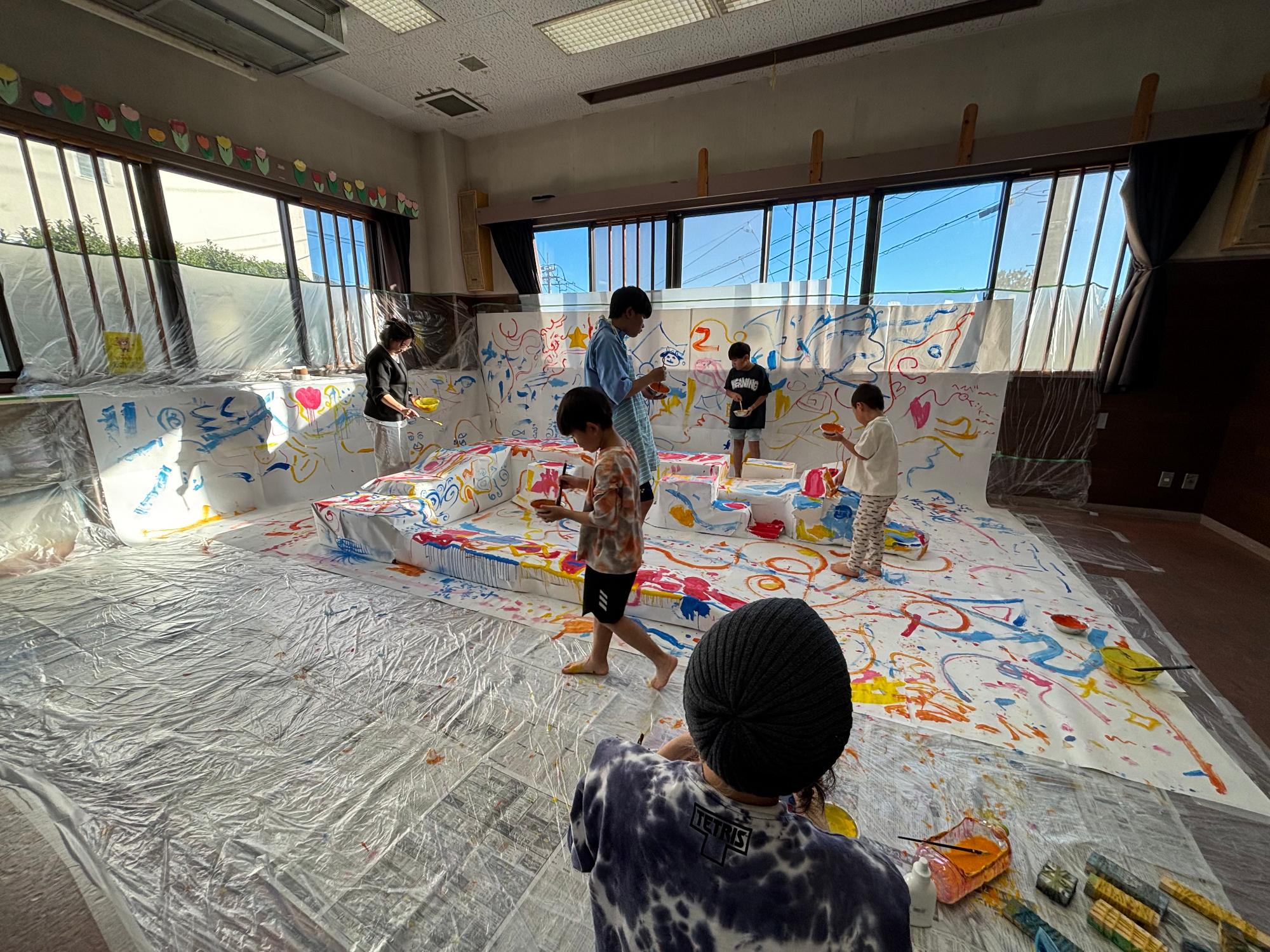 絵を描いている写真