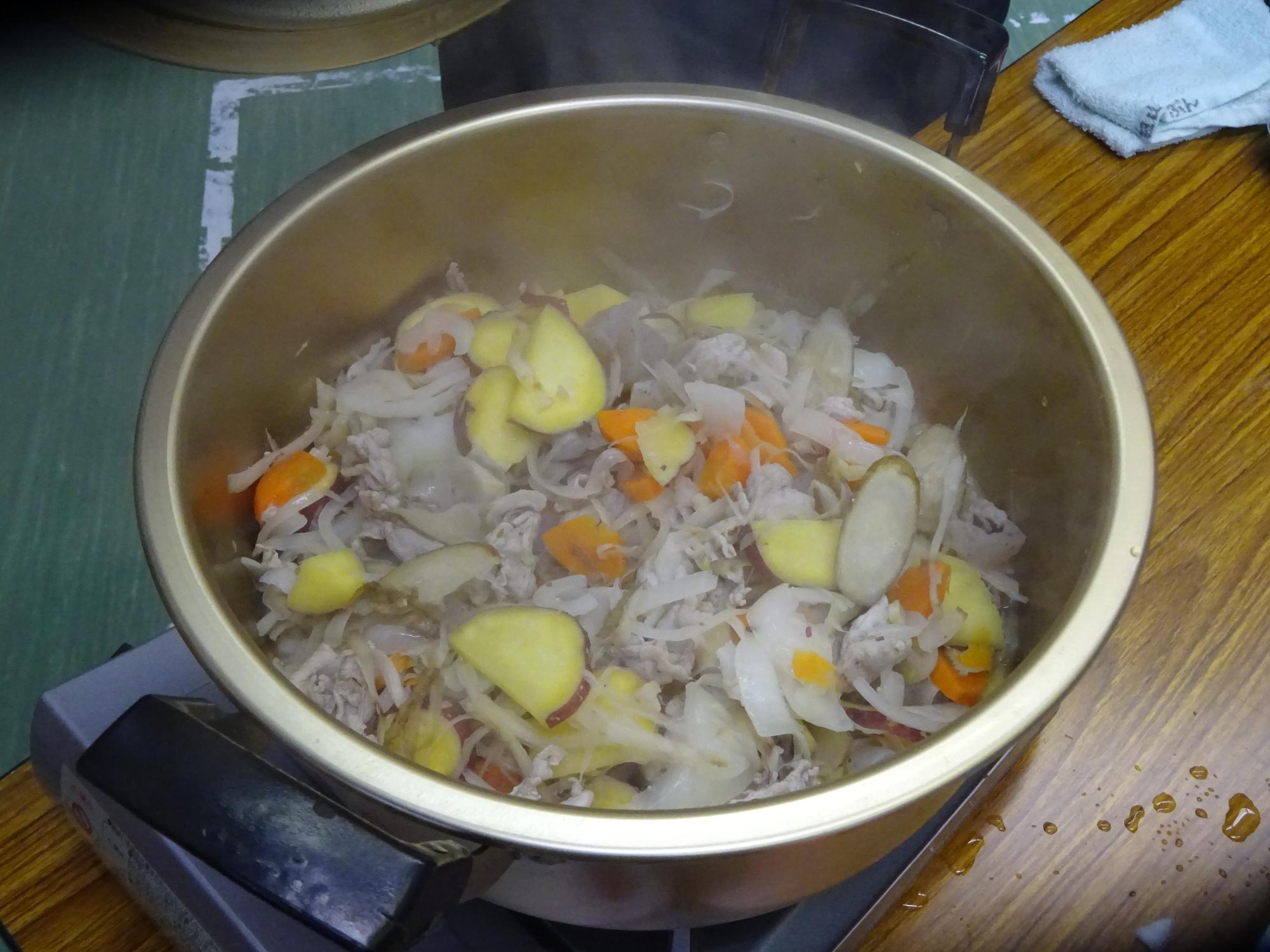 サツマイモいり