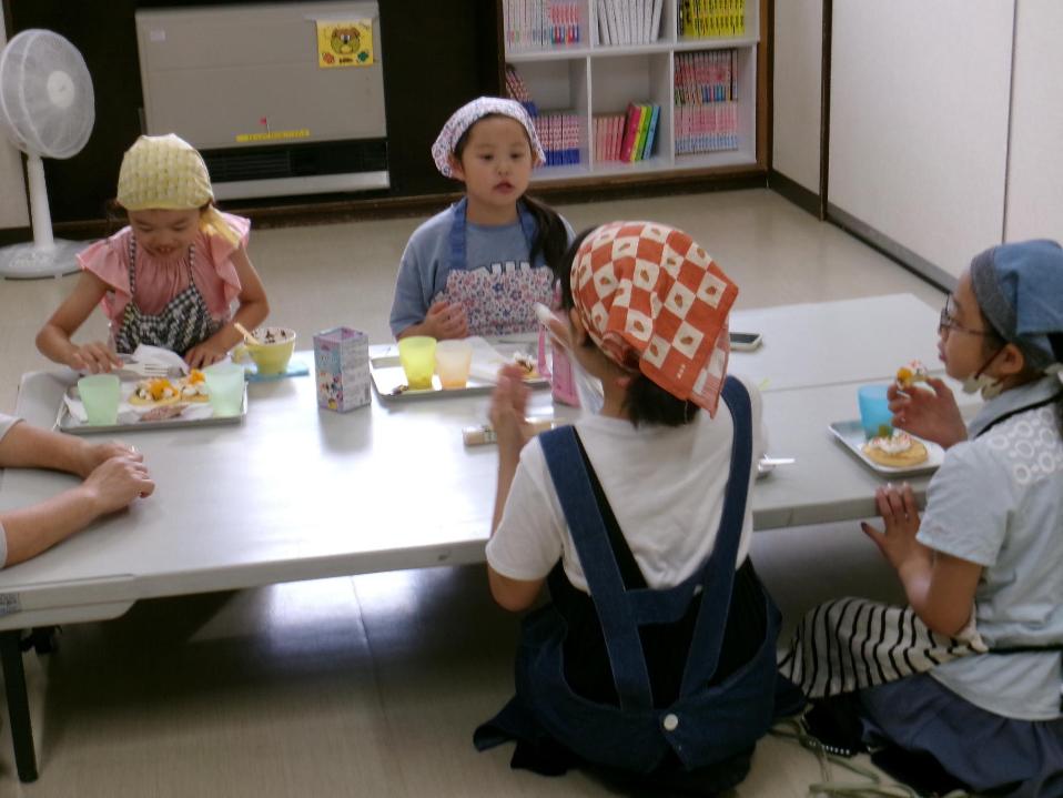 食べている様子