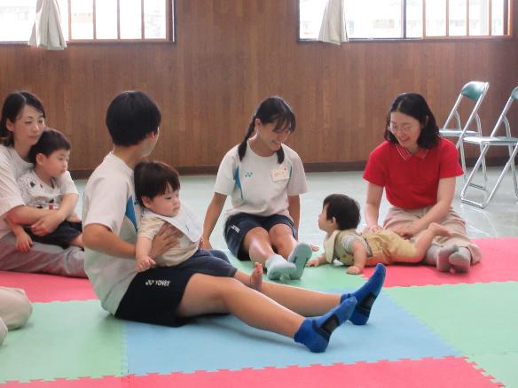 みんなでバスに乗って