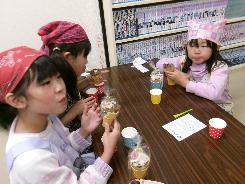 おいしいねという様子