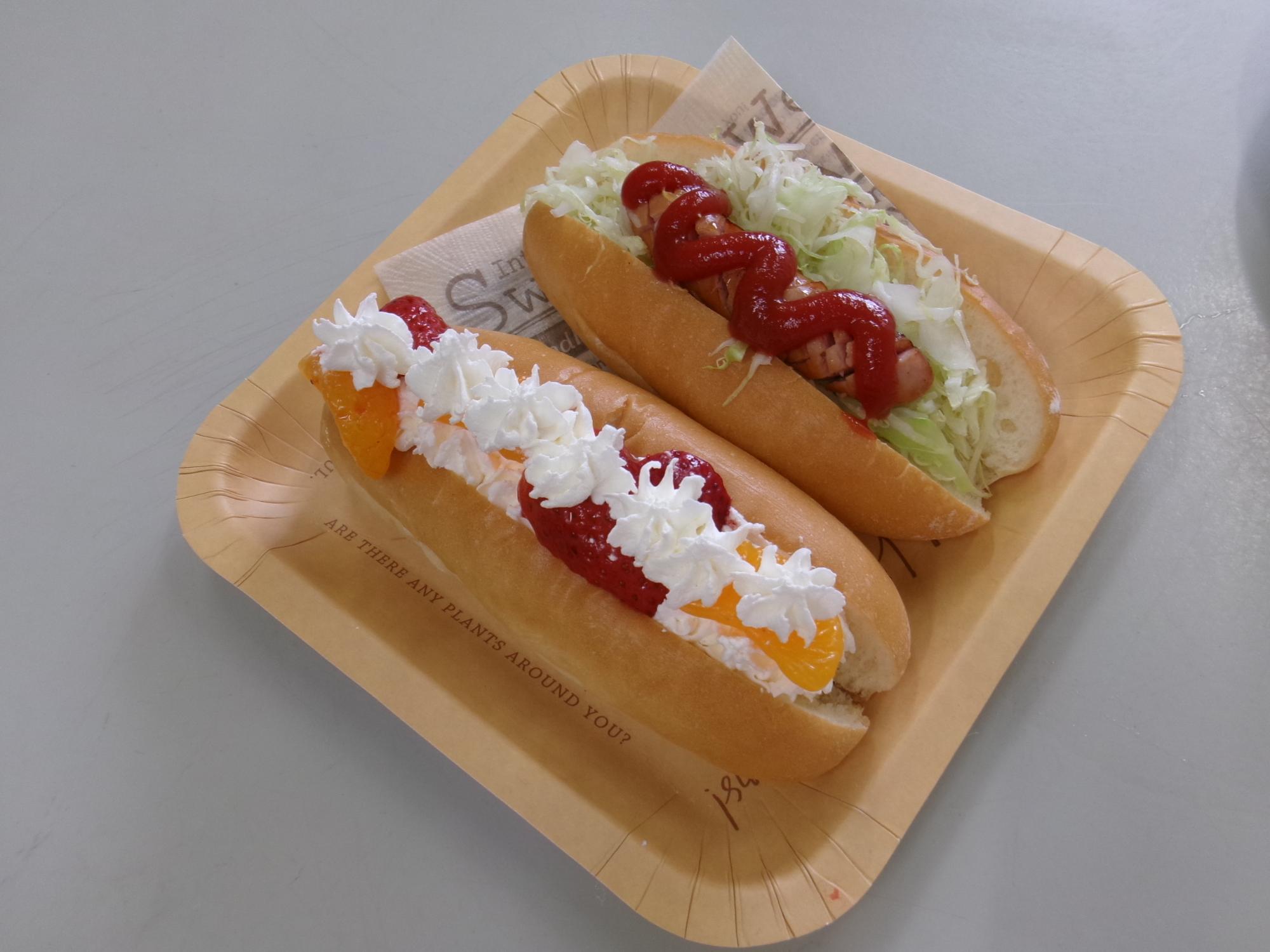 参加児童が作ったドッグロールの写真