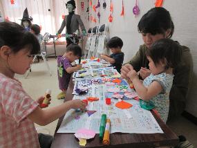 作品を作っている様子