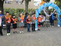 オープニングをしている写真