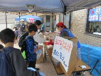 とん汁＆おにぎりのブースの写真