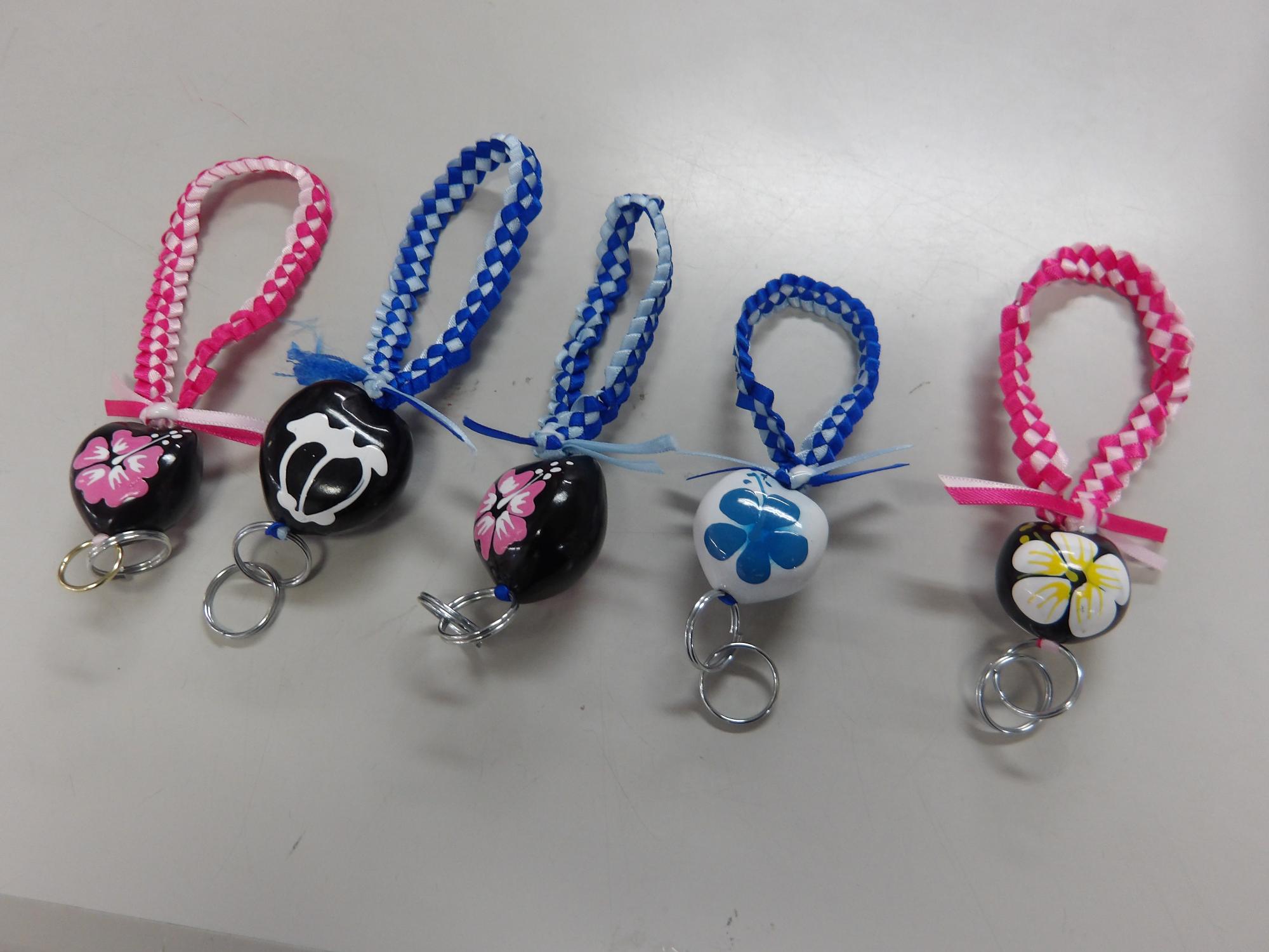 完成したハワイアンストラップ