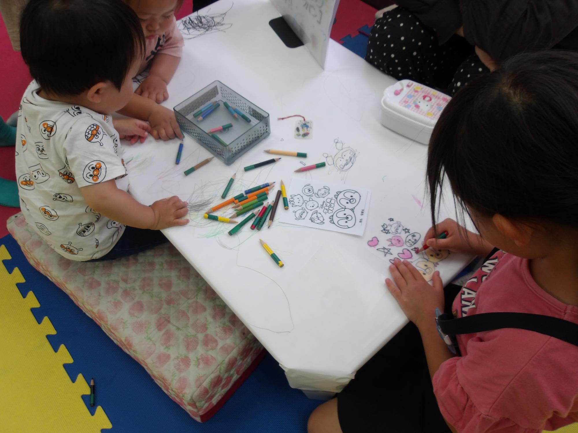 プラバンを作っている様子