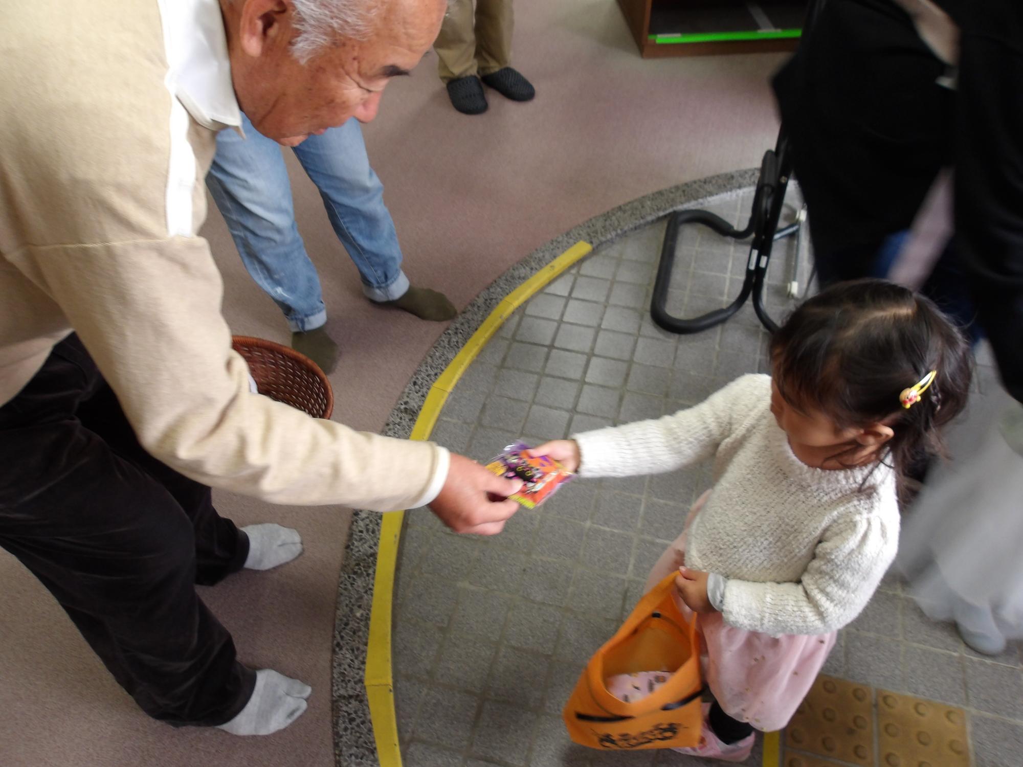 足形をとって完成した作品