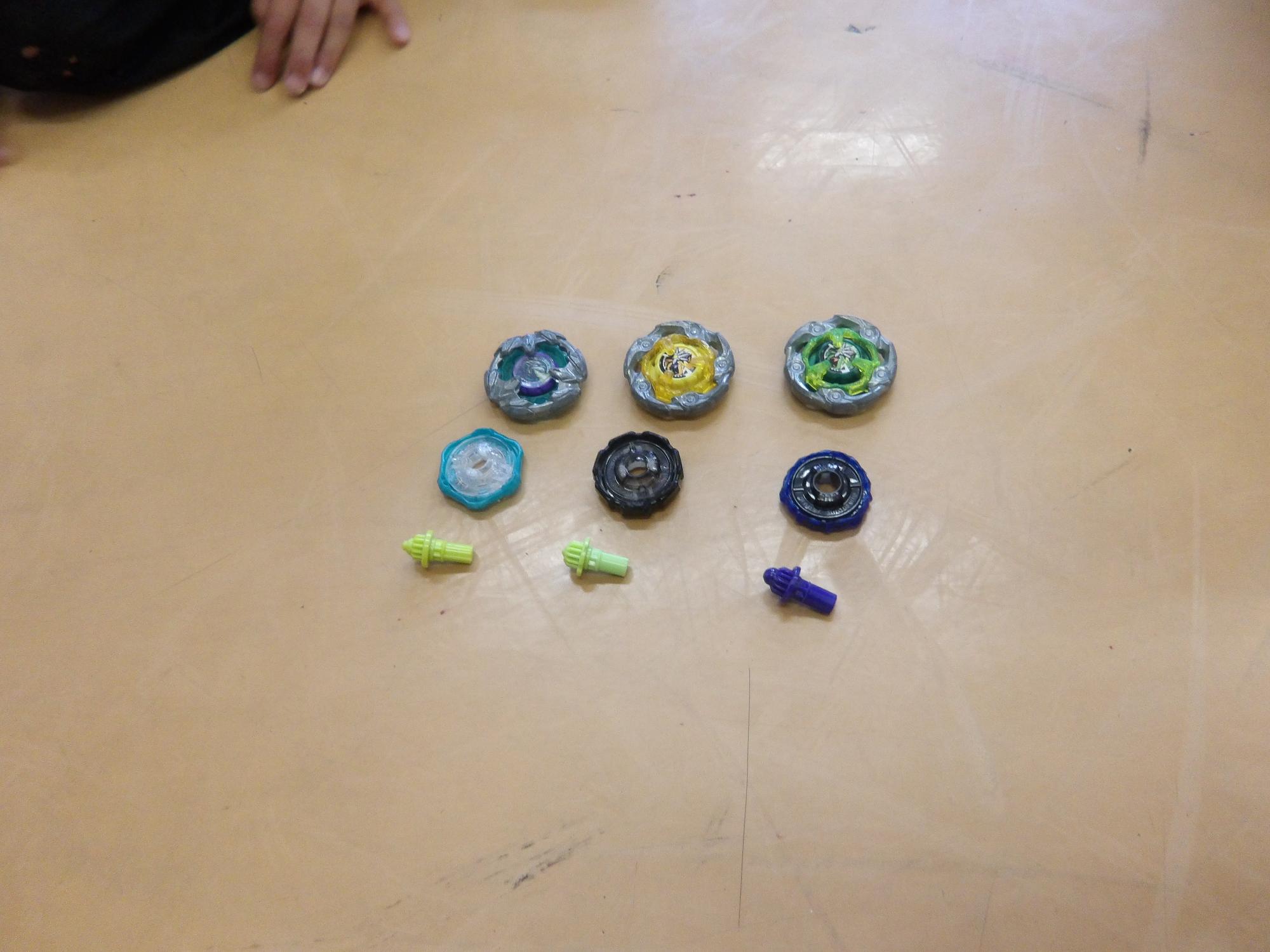 ベイブレード大会の優勝デッキレシピの写真