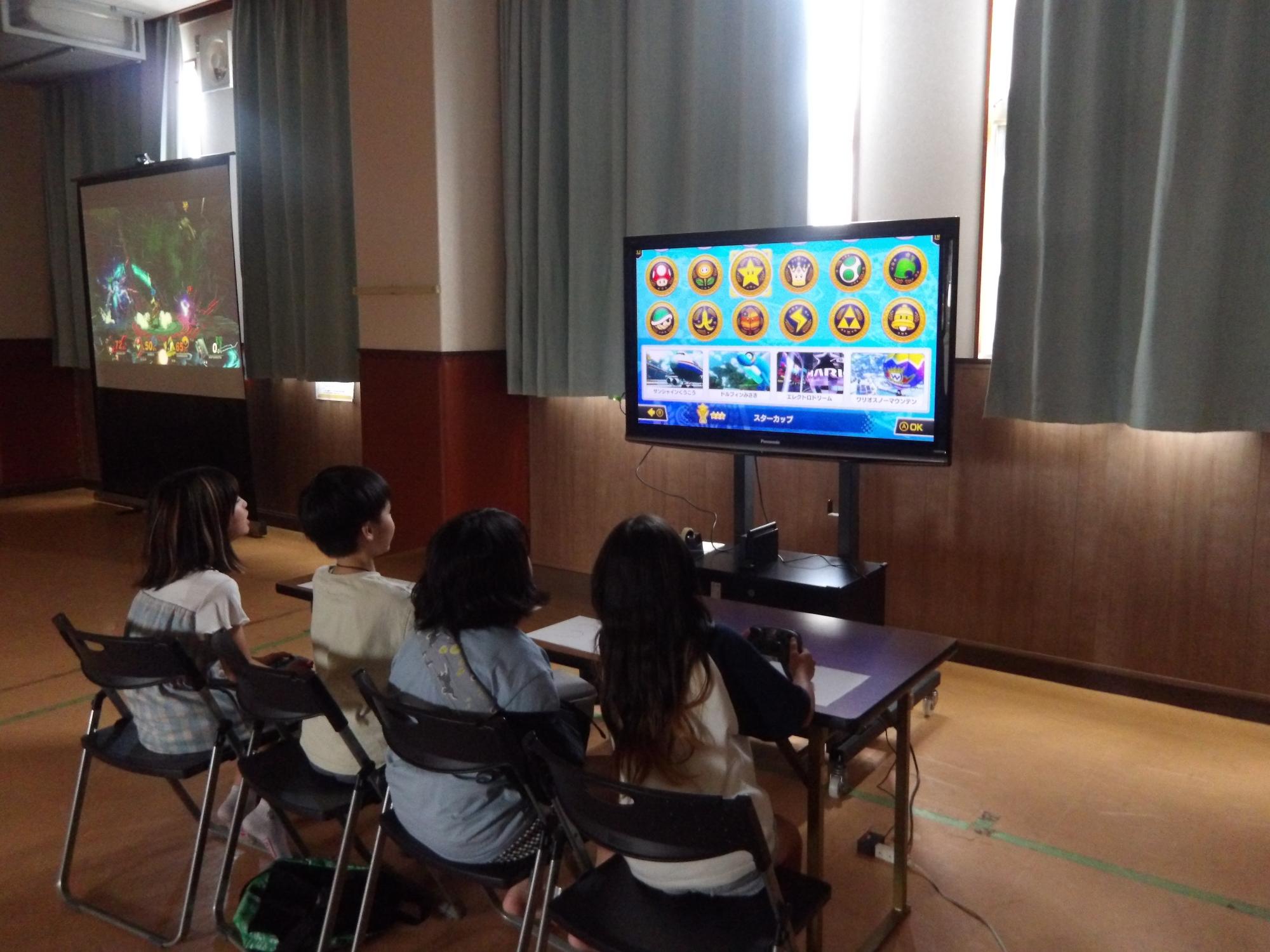 マリオカート8で遊んでいる様子の写真