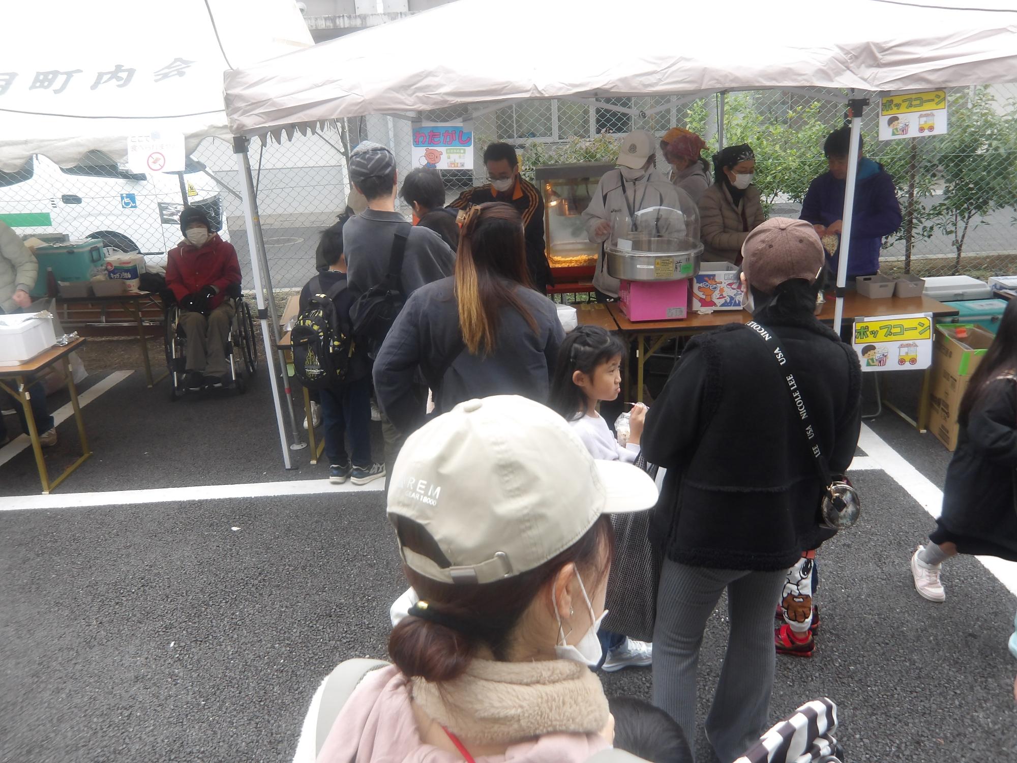 出店の様子の写真