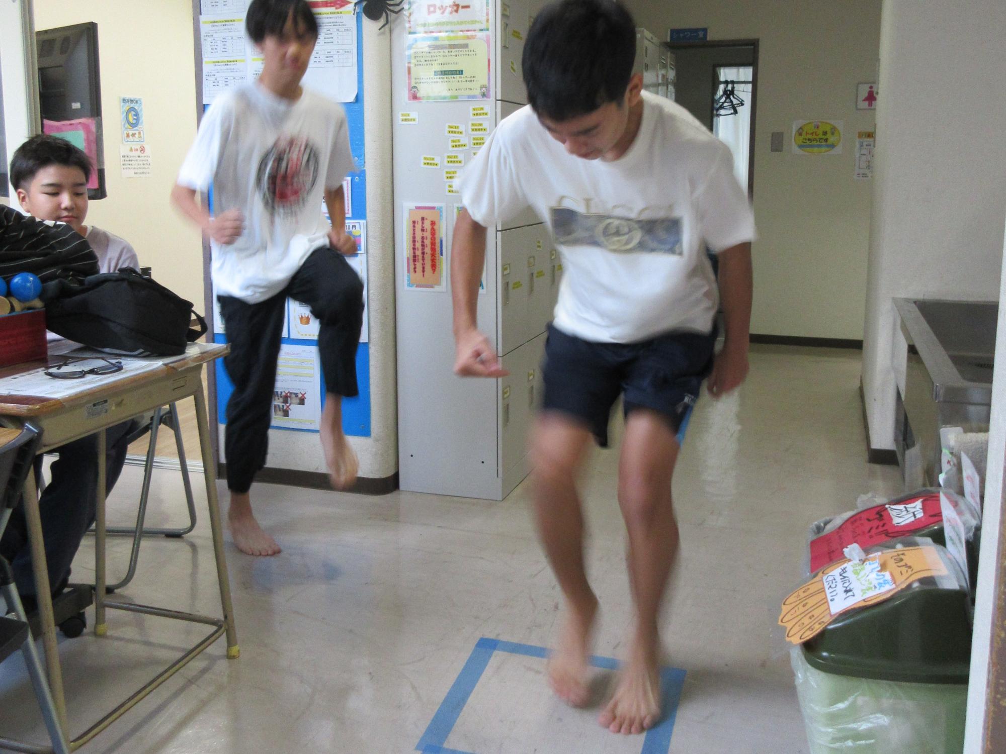 2025年10月_こんちゃれの様子1