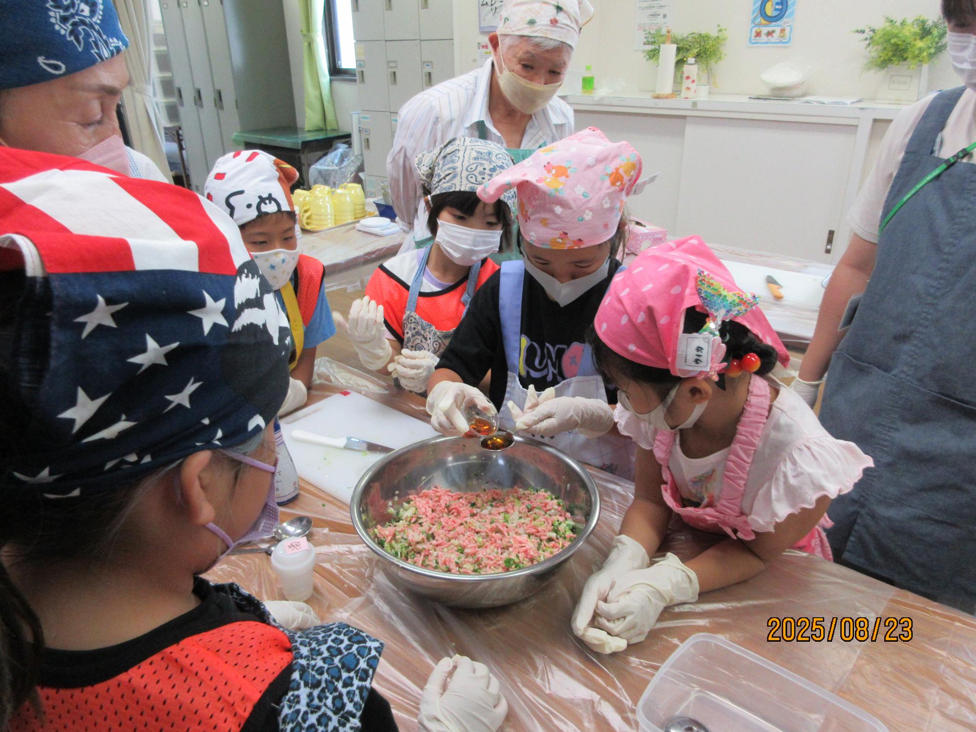 2025年8月_クッキングの様子3