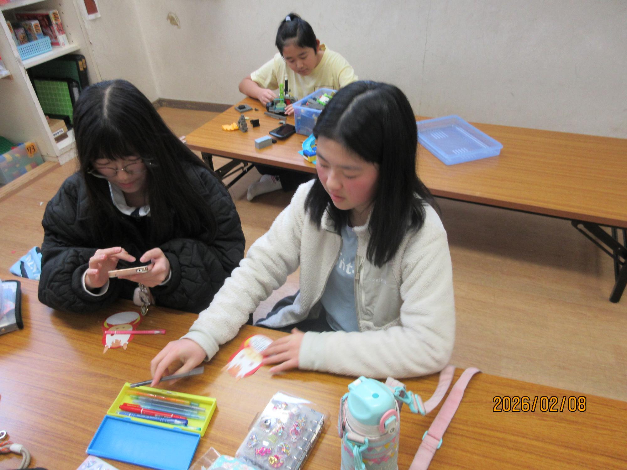 2026年2月_願い事を書いている様子1