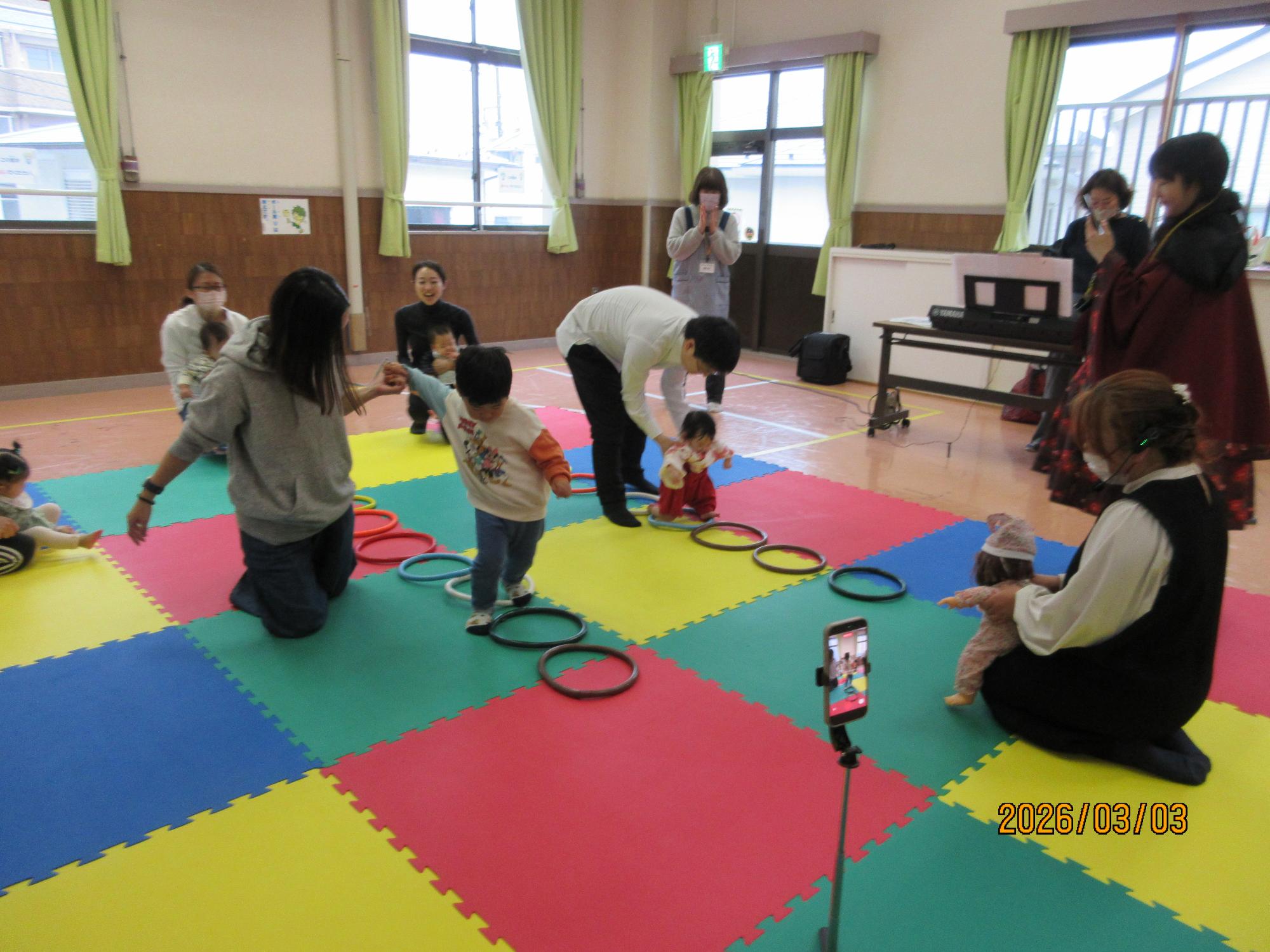 2026年度3月_親子リトミックの様子1