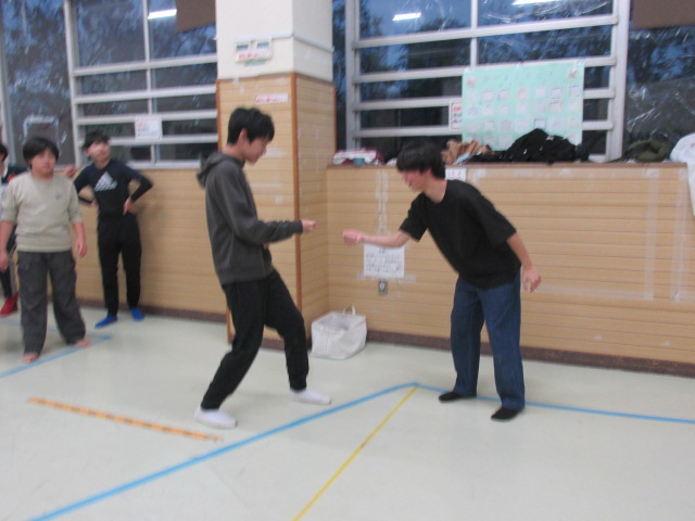 S陣取りでじゃんけんをしている写真