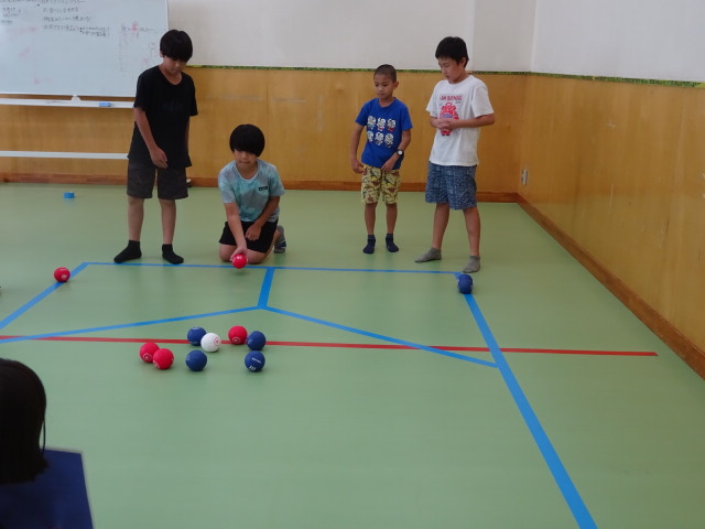 ボッチャをしている様子