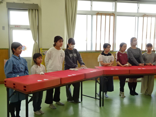 ハンドベルクラブ活動の写真