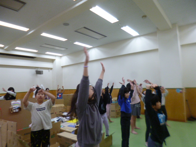 朝の体操をしている様子