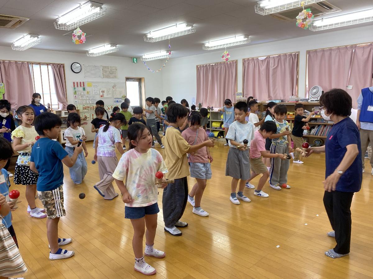 西御幸小学校わくわくプラザ 写真