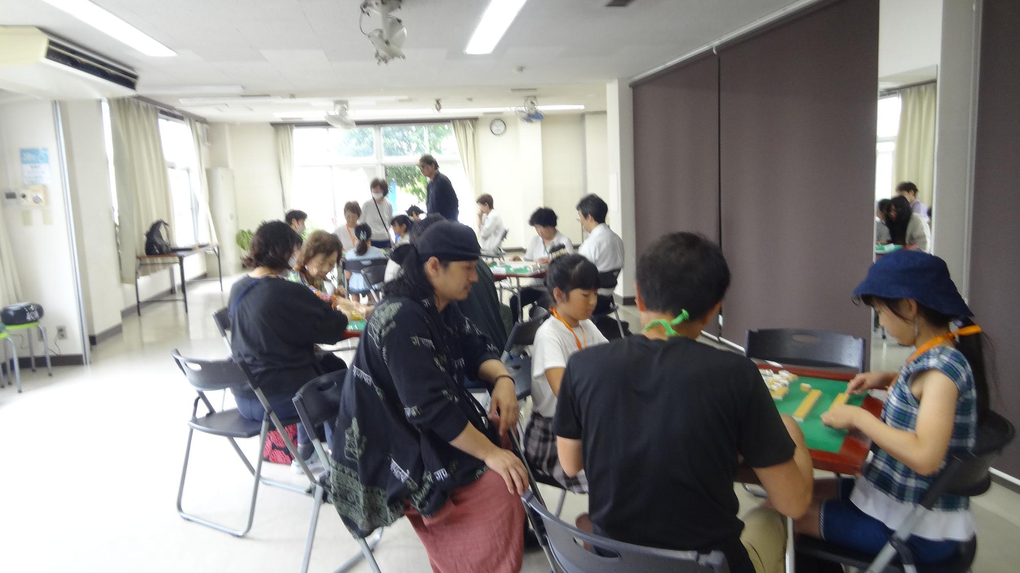 マージャンをしている様子2