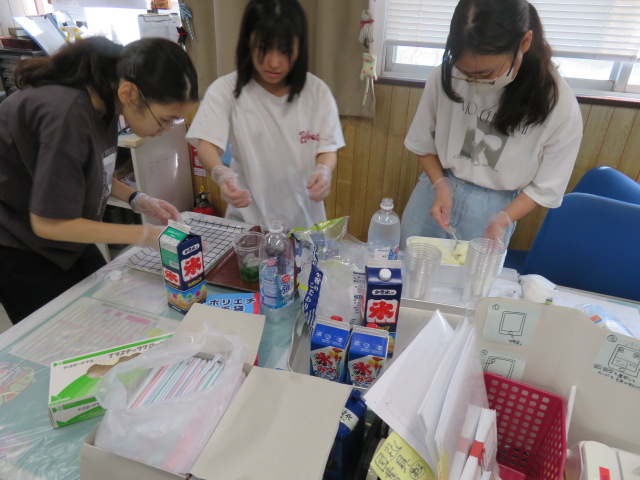 クリームソーダを飲もう!