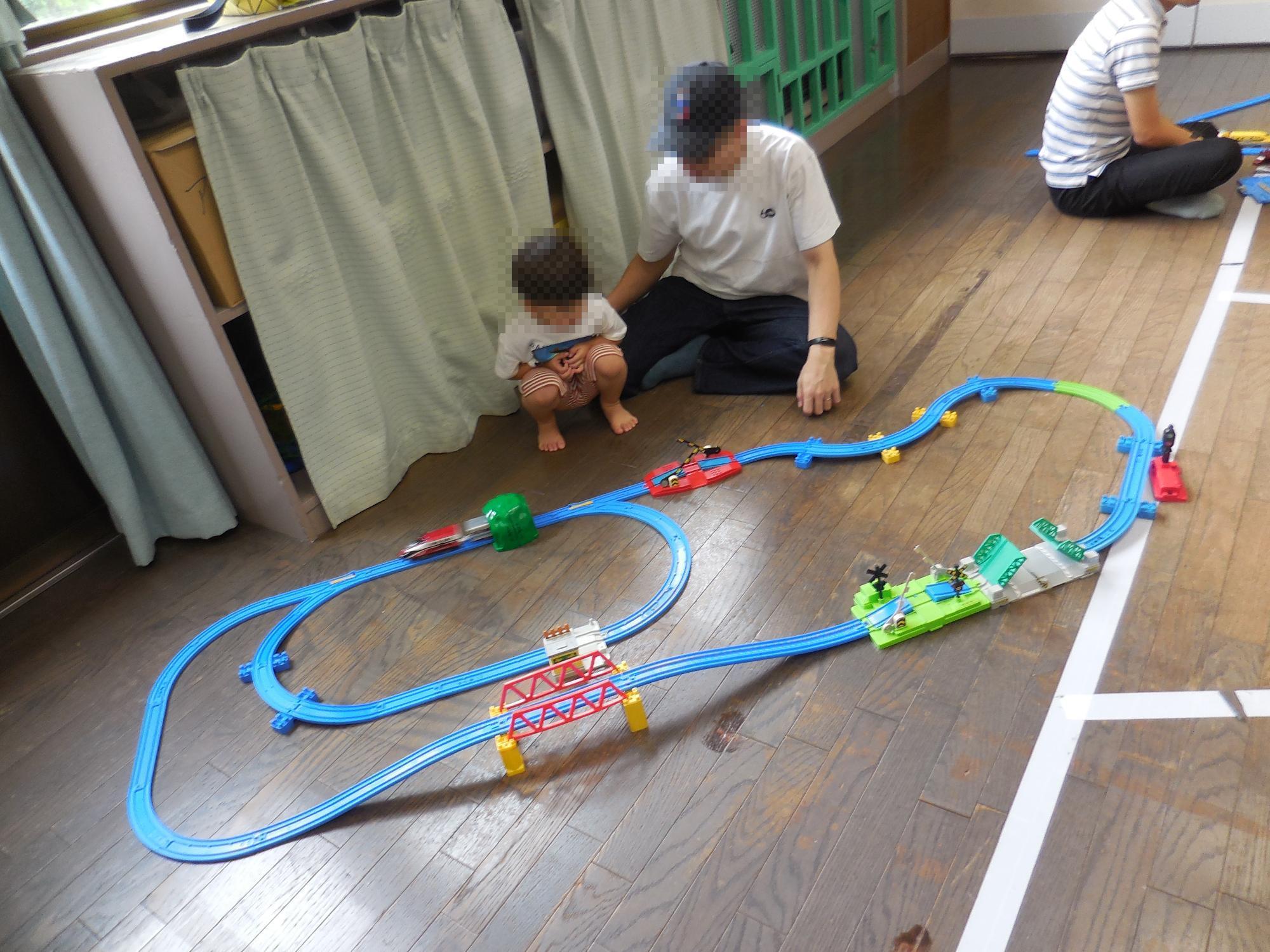 完成したプラレールの様子。