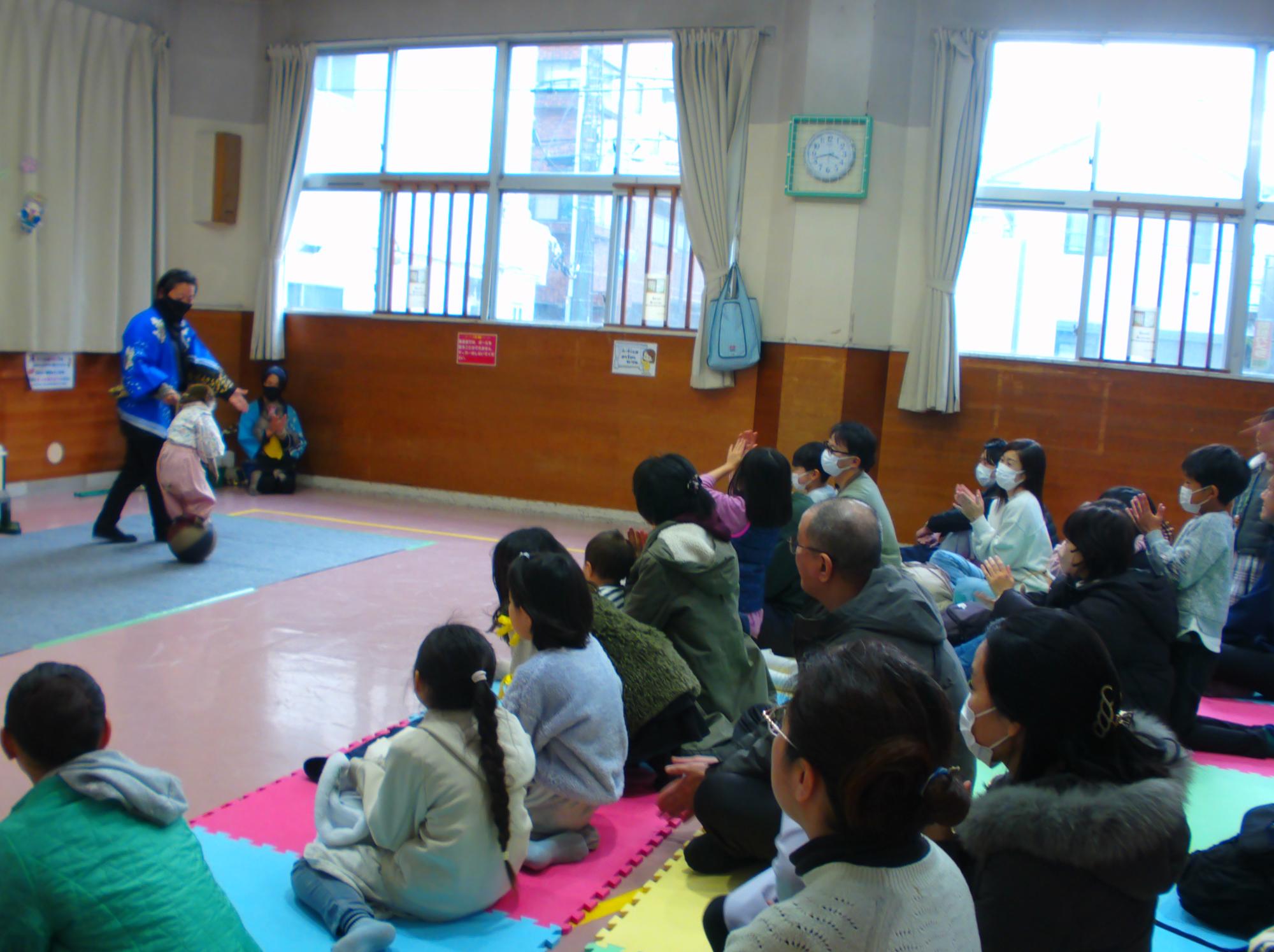 さるまわしの様子の写真3