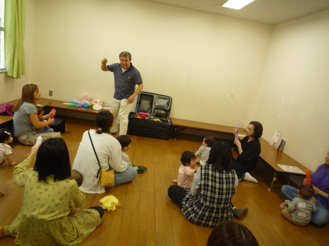 ペンシルバルーンであそぼうの様子の写真2