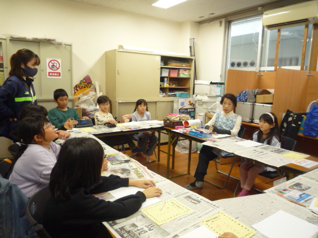 美術クラブの様子の写真