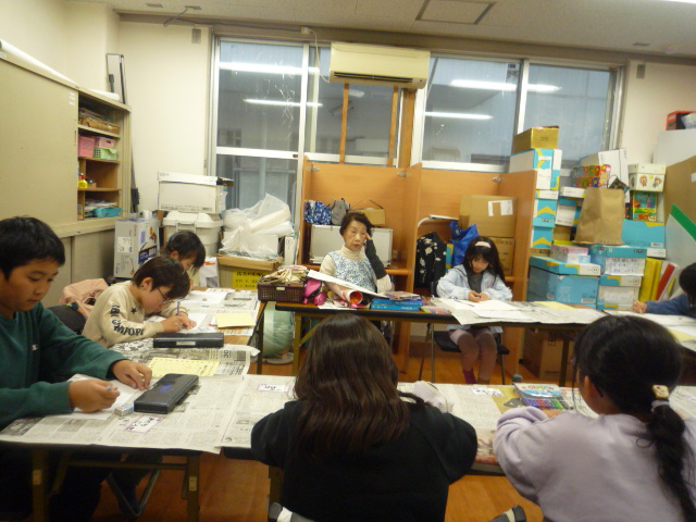 美術クラブの様子の写真2