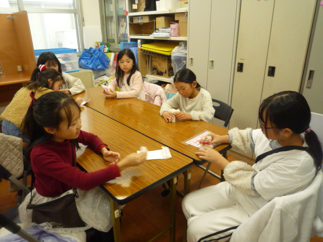 モールドールづくりの様子の写真2