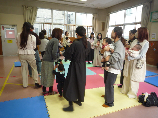 ベビー英語教室の様子の写真2