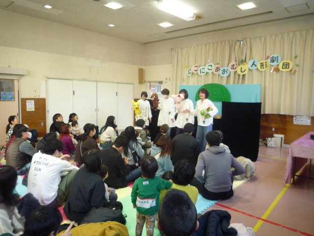 にこにこあおむし人形劇団の写真3