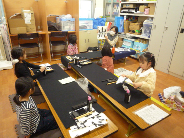 習字クラブの様子の写真3