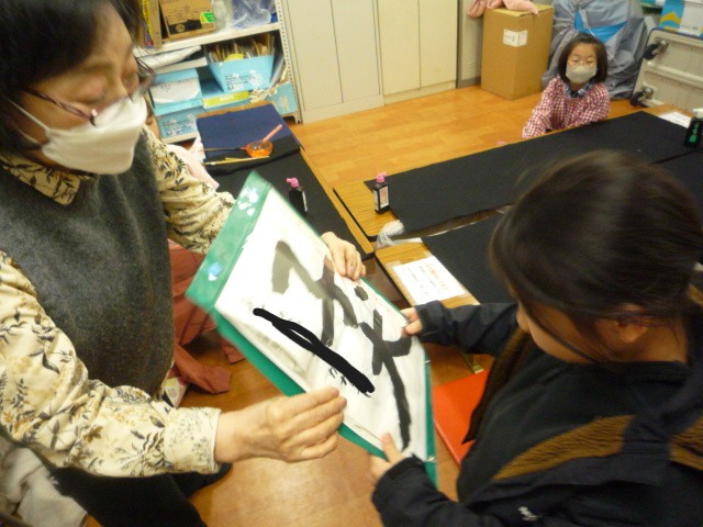 習字クラブの様子の写真3