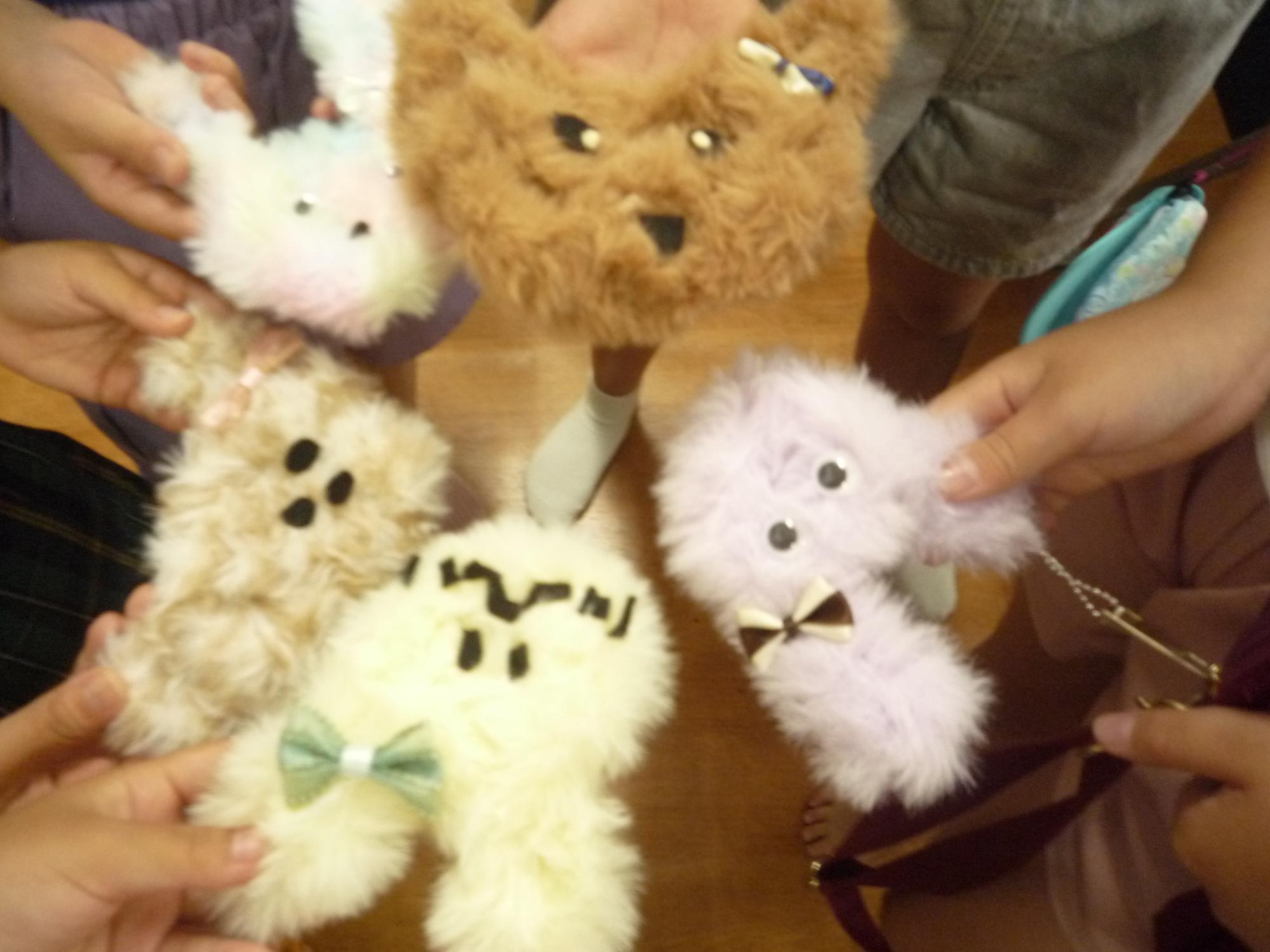 子どもたちが作ったモールチャームたち