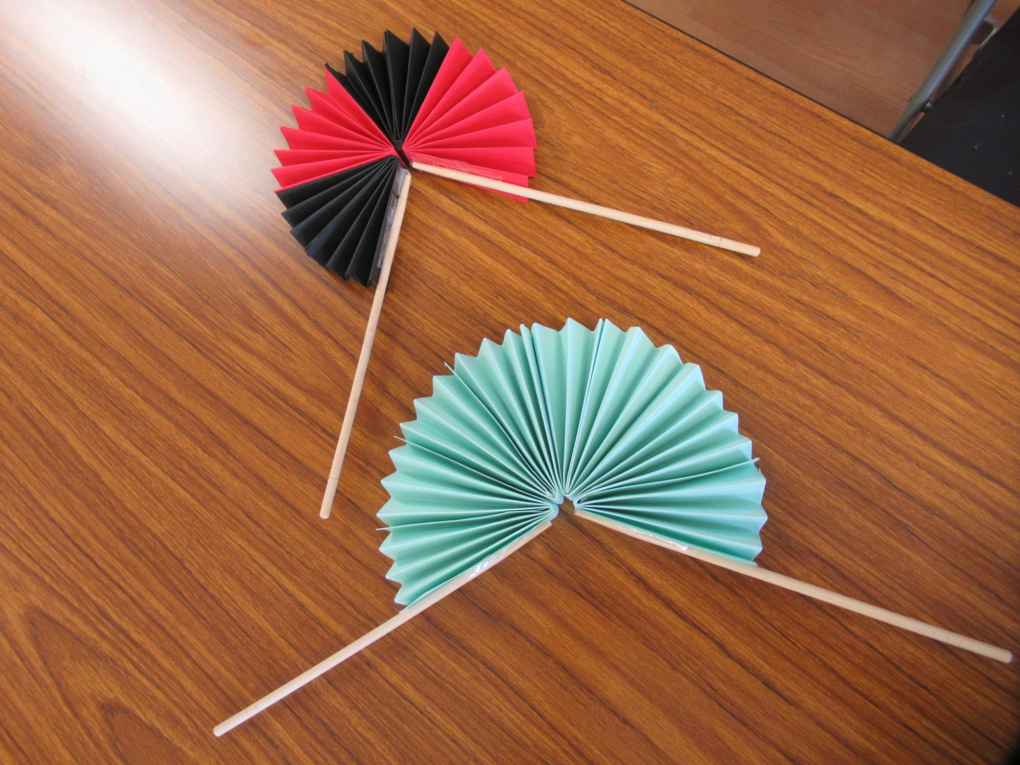てづくり教室じゃばらうちわ完成品