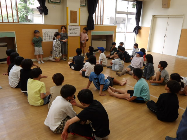 ドッジボール大会開会式の写真