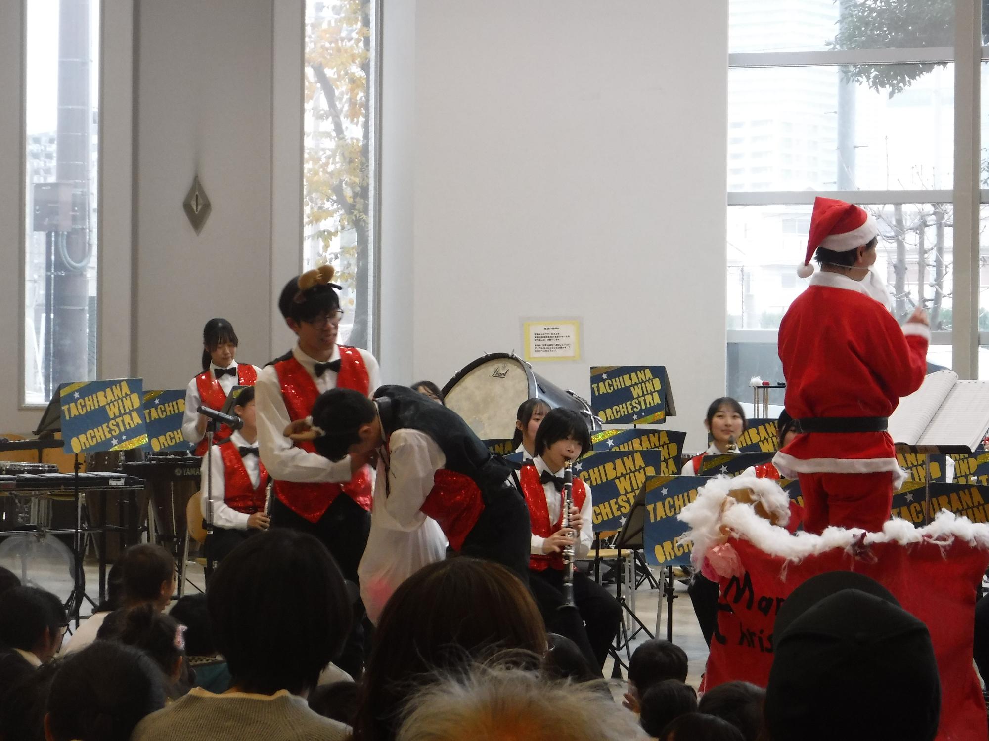 サンタの指揮者