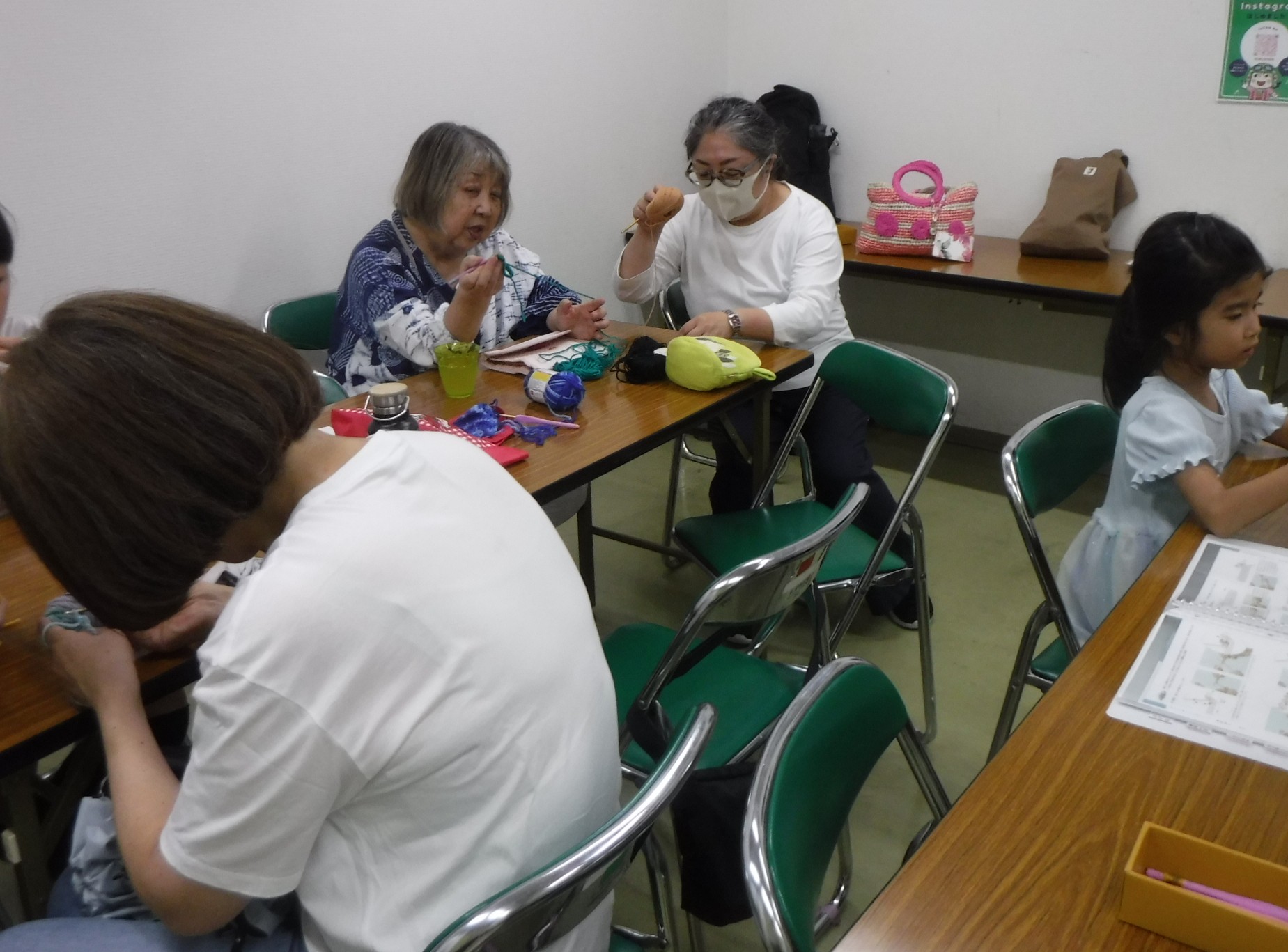 理事長と館長も真剣に取り組んでいる様子