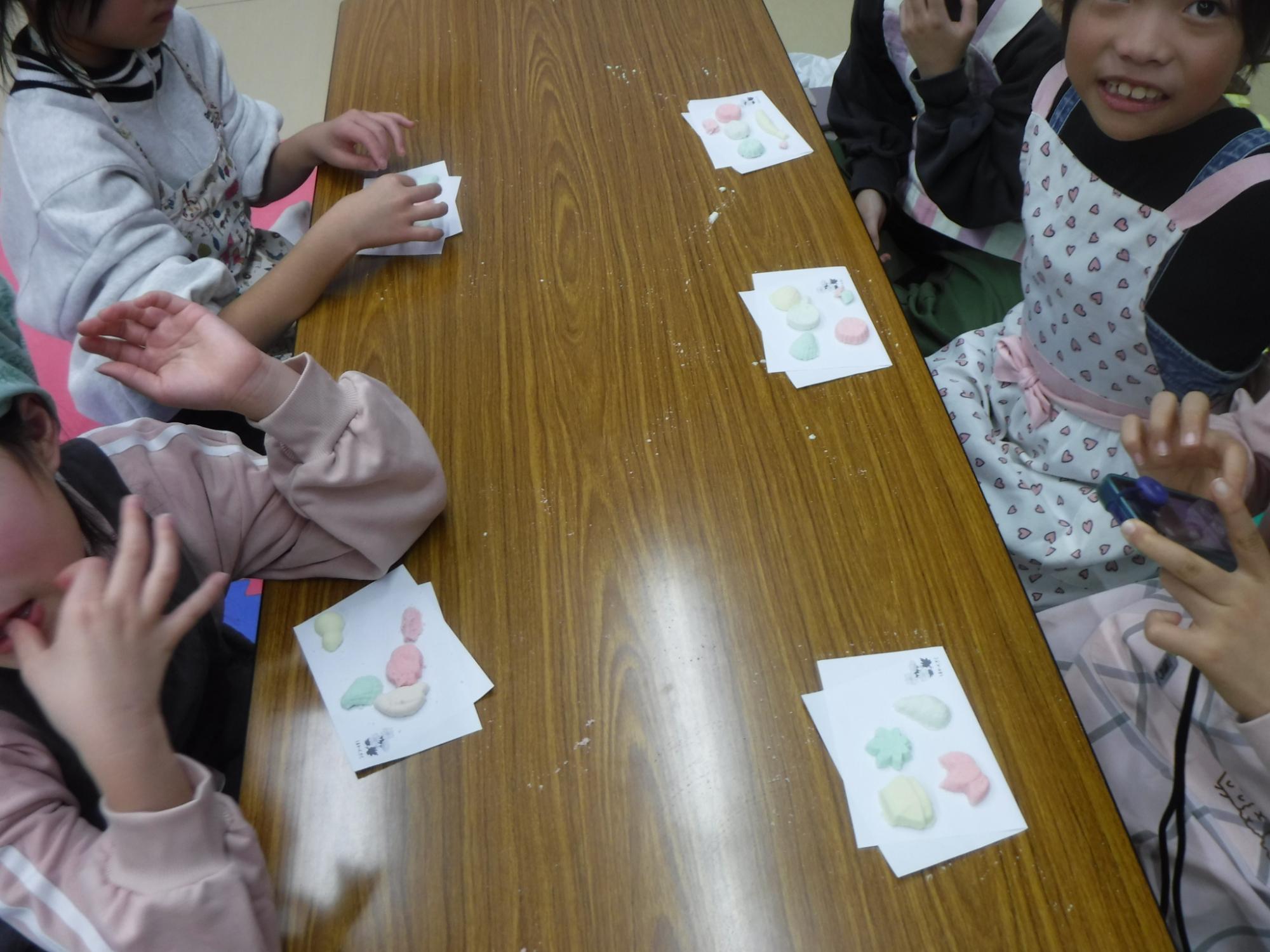 上手に出来たお干菓子の写真