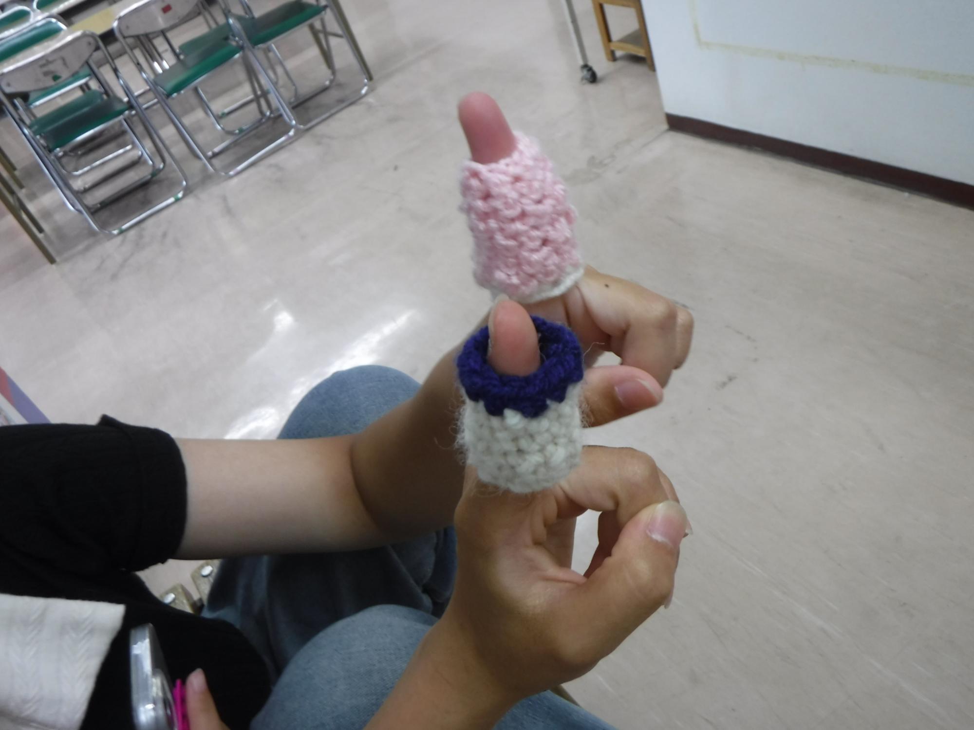 短時間で完成出来た編み物の様子