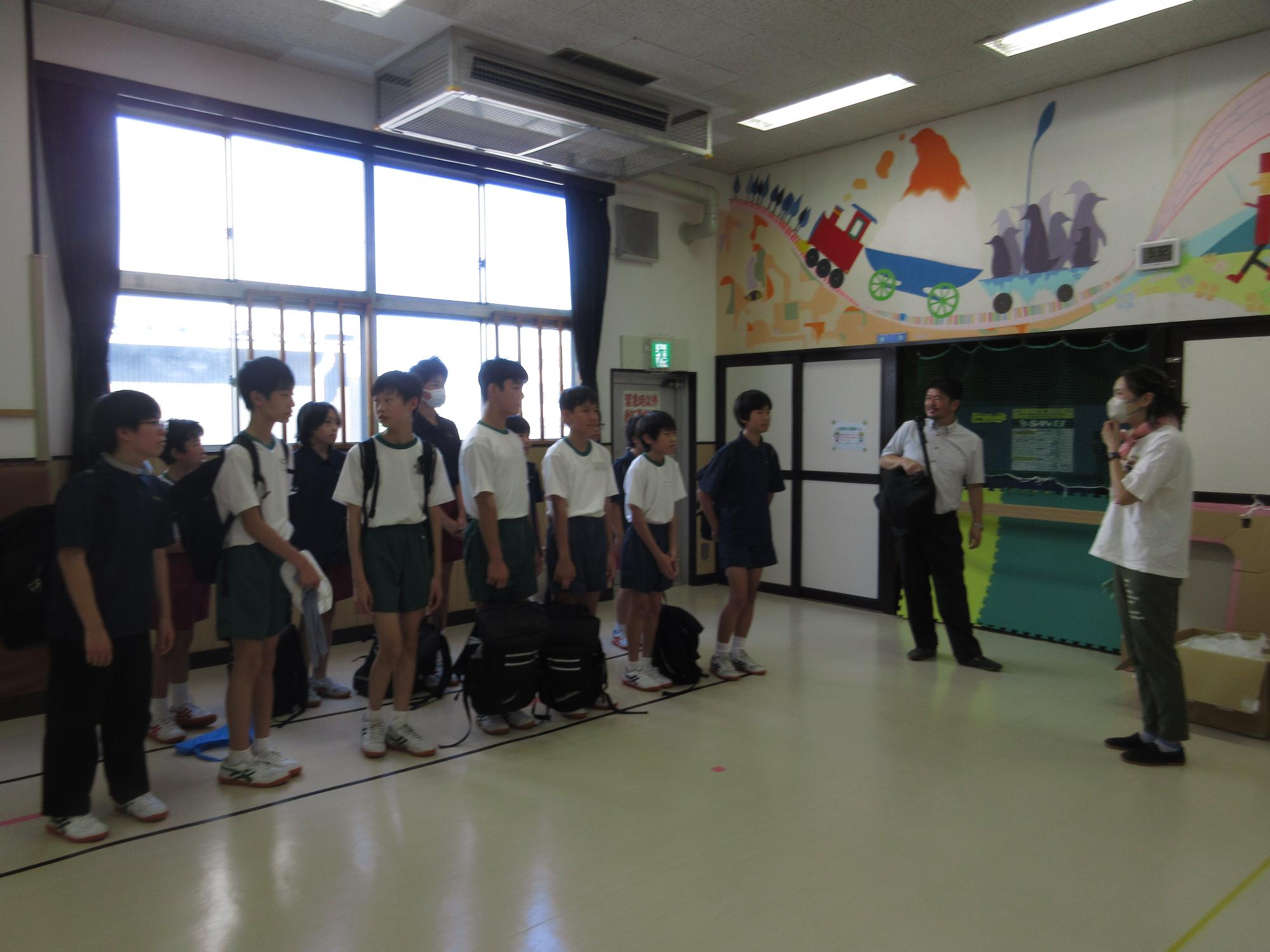 西中原中学校テクノ工作部の生徒