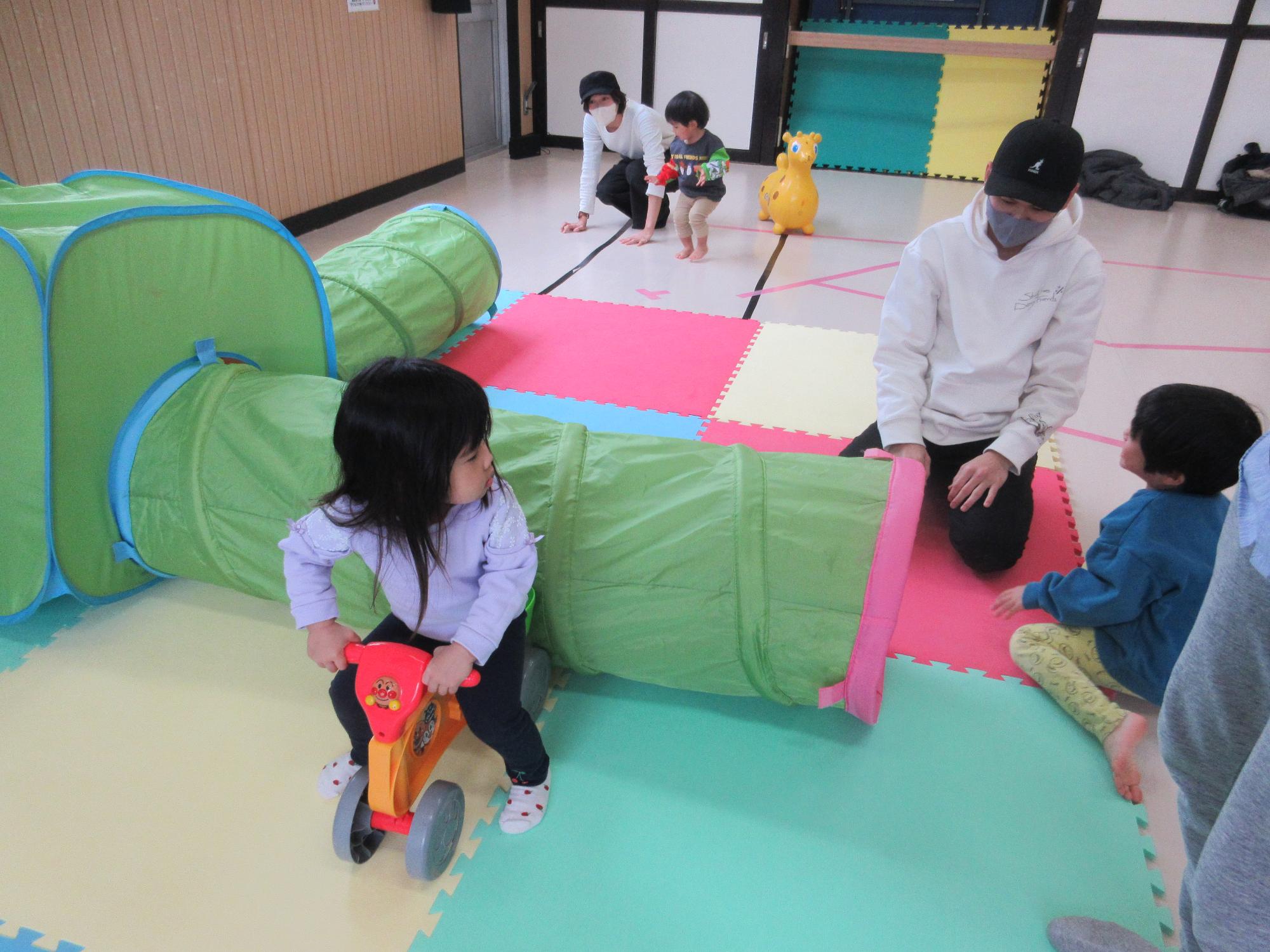 トンネルは入れるかな～？