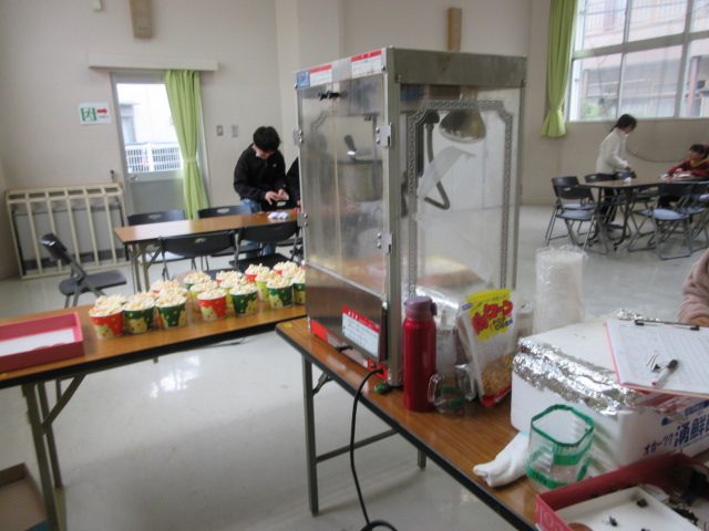 12月の文鳥商店でのポップコーンコーナーの写真