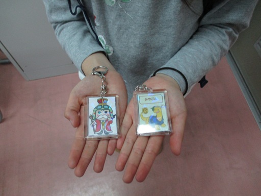 完成したきらきらキーホルダーの写真2